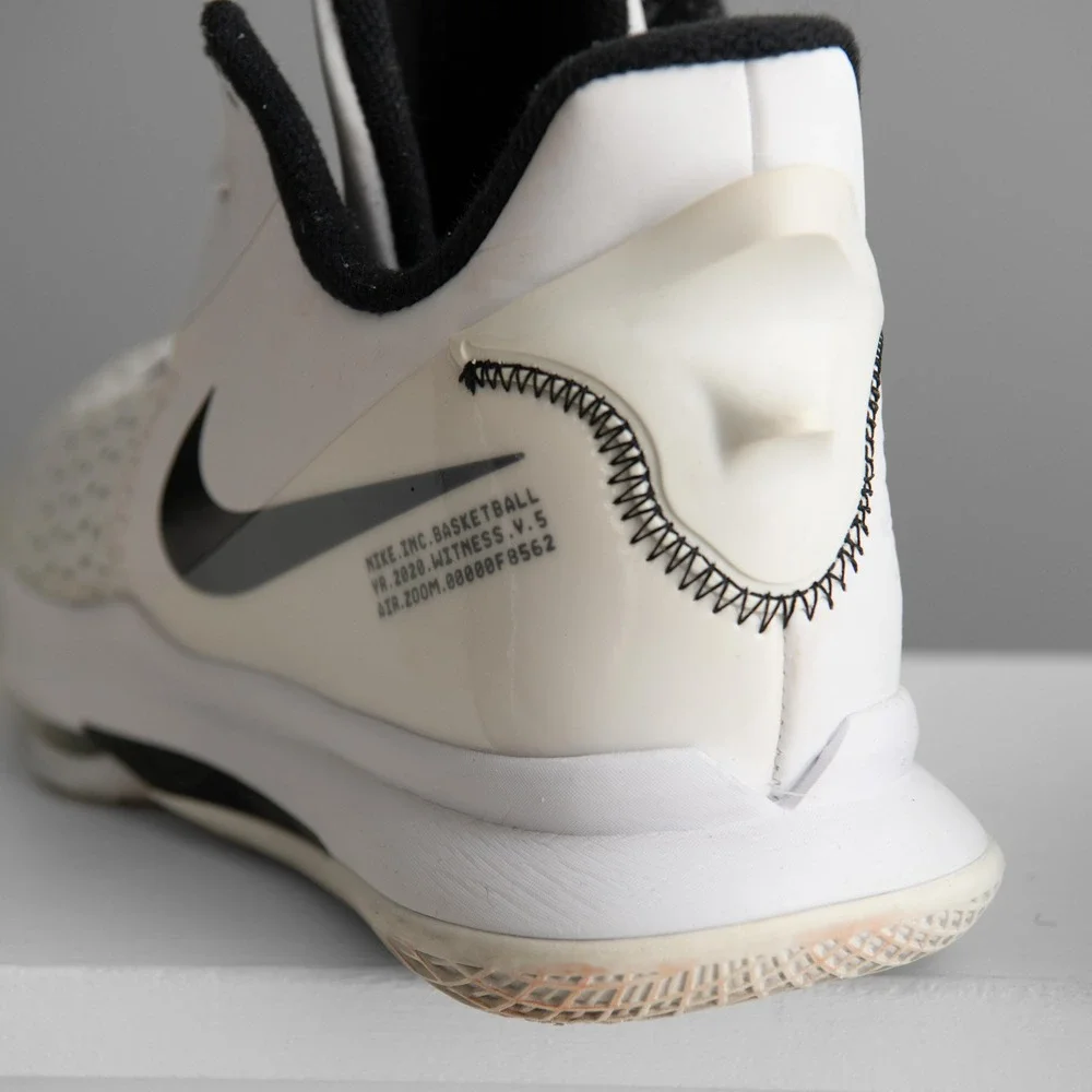 Nike LeBron Witness 5 Basketball Court Sneakers Mens 11 White Black CQ9380-101